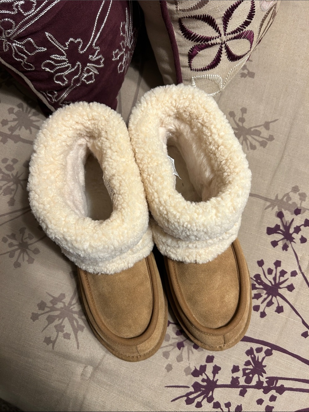 Chestnut W Mini Ugg Braid - Picture 2 of 11